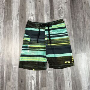 Size 31 - Oakley Men's Black Striped Board Shorts